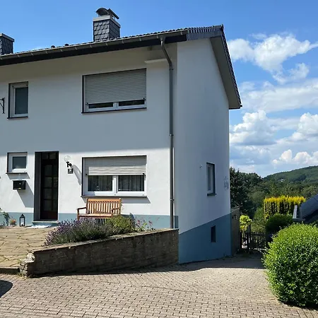 Eifelone - Panorama Feriehus *